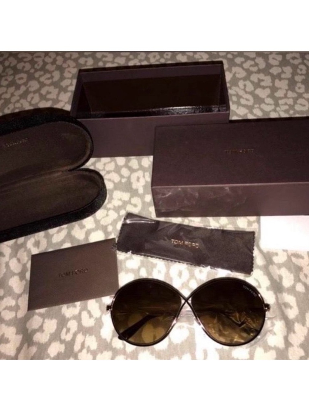 New Authentic  Tom Ford Women's Round Oversized Sunglasses in Brown Gradient